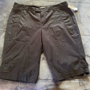 Dockers Bermuda shorts size 18W